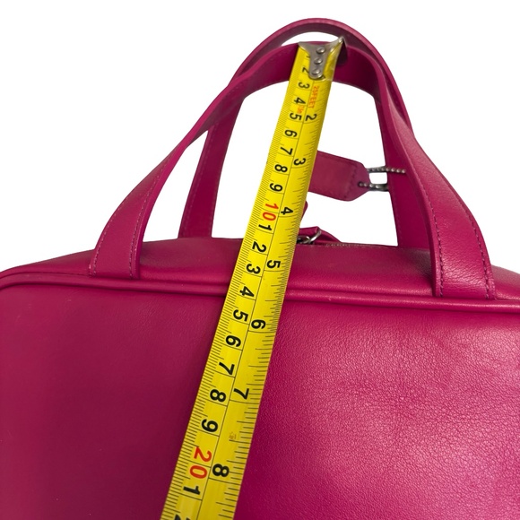 Coach vintage y2k RARE pink logo leather cosmetic toiletries bag case tote - Picture 10 of 13